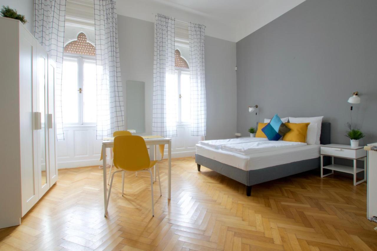 Budget Apartment By Hi5 - Palace Quarter Budapest Eksteriør bilde