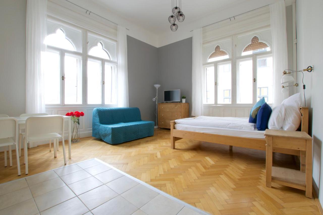 Budget Apartment By Hi5 - Palace Quarter Budapest Eksteriør bilde