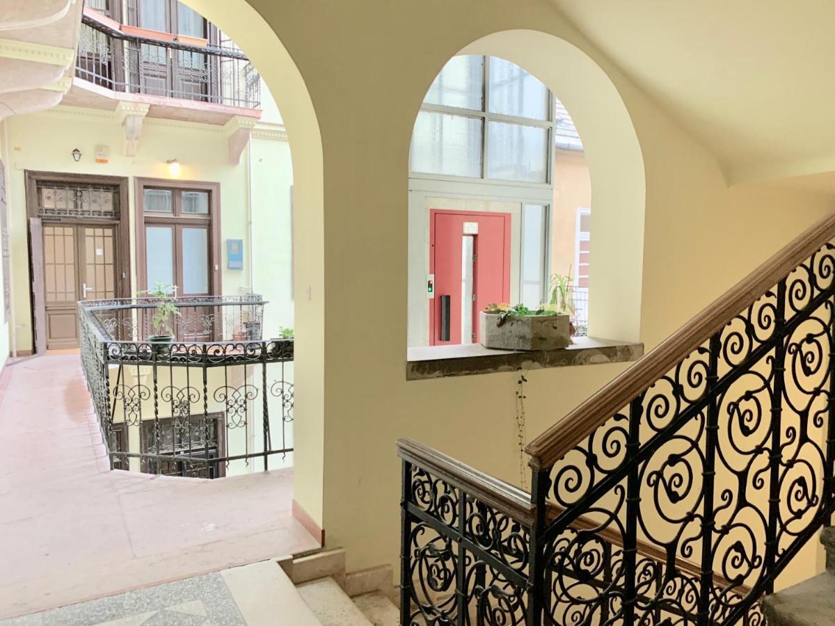 Budget Apartment By Hi5 - Palace Quarter Budapest Eksteriør bilde